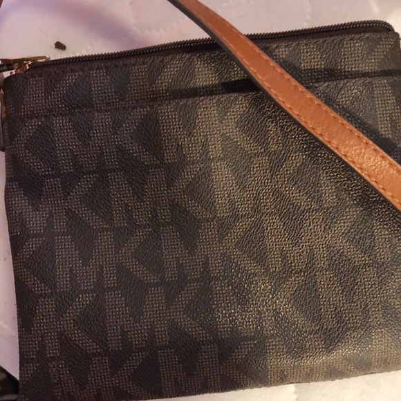 Michael Kors crossbody - Picture 4 of 4